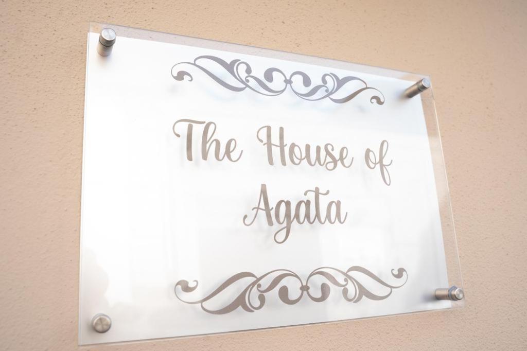 הוילה קטאניה The House Of Agata מראה חיצוני תמונה